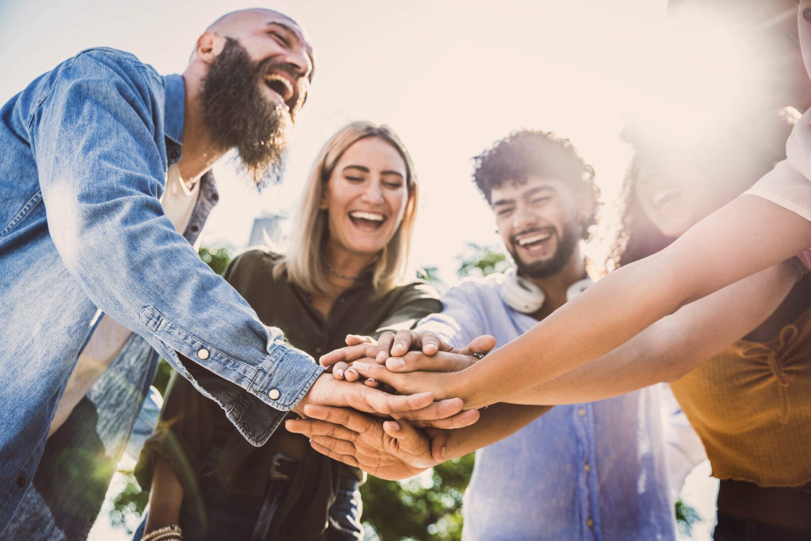 The importance of friends at work and how to form them - Sunny